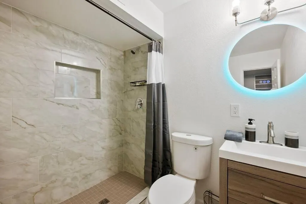 Apartment 5 Miles From Downtown Phoenix - Pool Home
