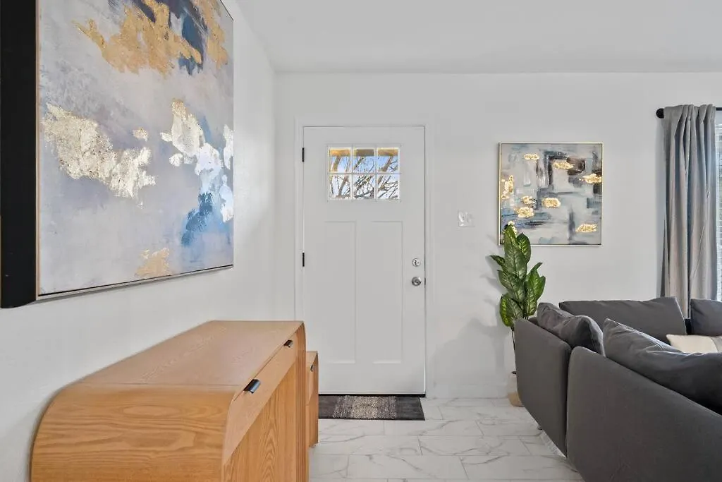 Apartment 5 Miles From Downtown Phoenix - Pool Home