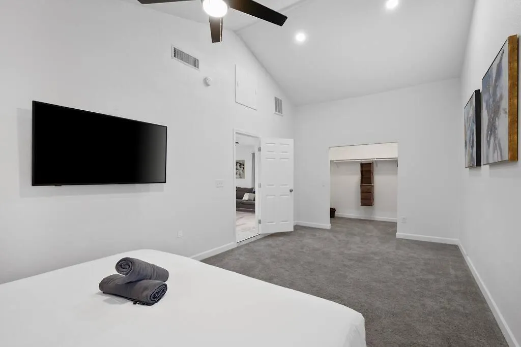 5 Miles From Downtown Phoenix - Pool Home 0*,